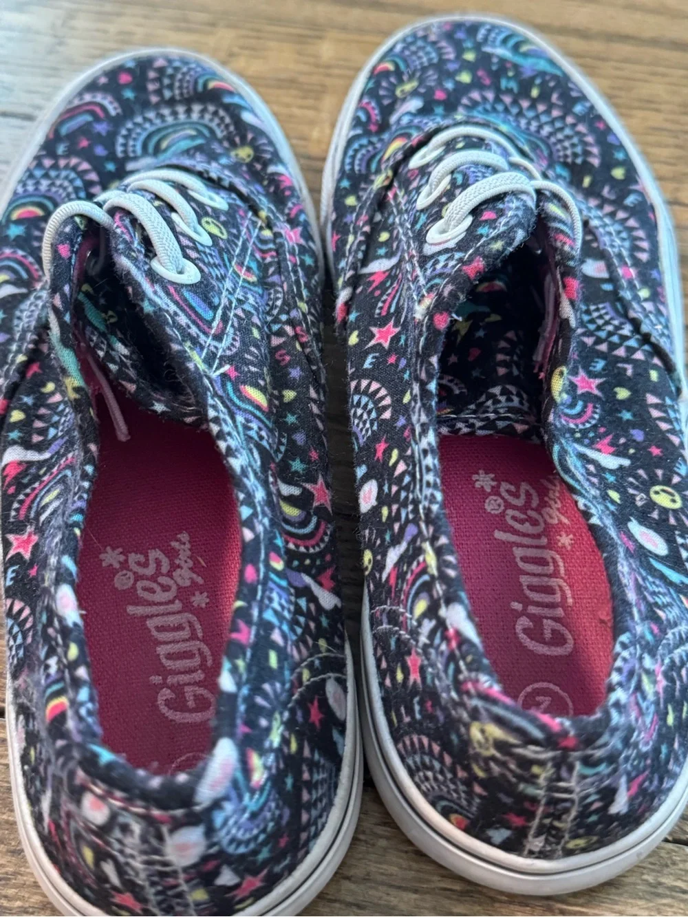 Sneakers with Multicolor Star & Swirl Print